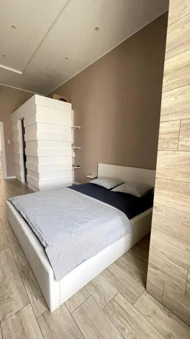 Renovated And Spacious Two-Bedroom Condo In Budapešť Exteriér fotografie
